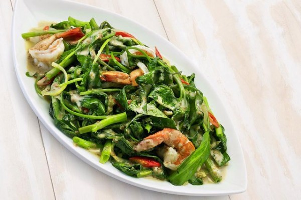 Cara-membuat-tumis-kangkung